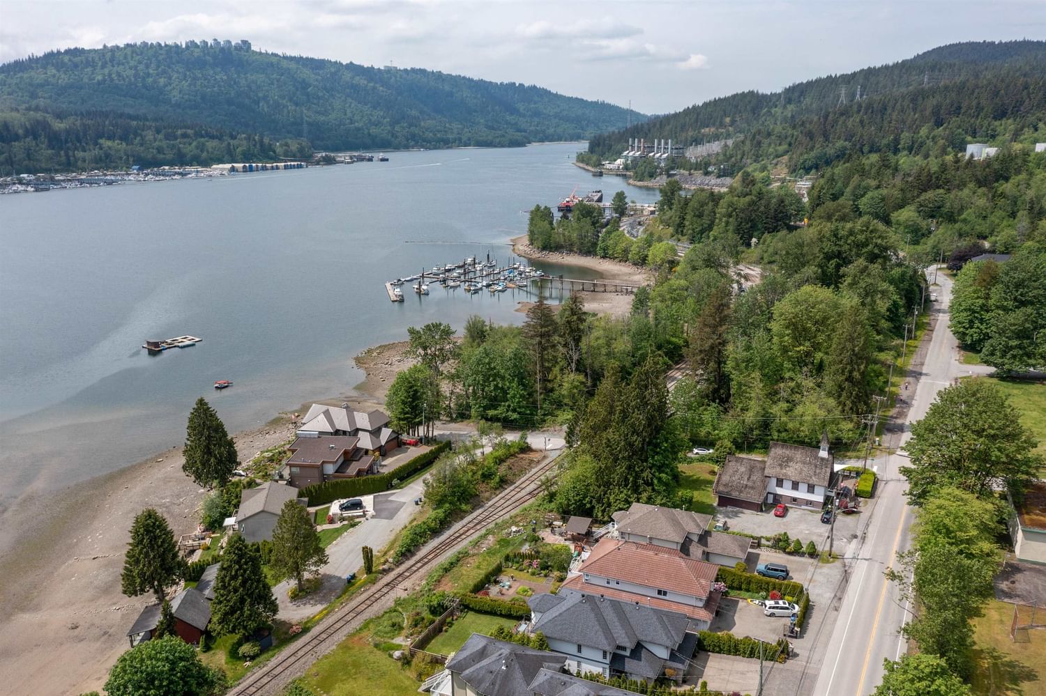 Listing Image 12