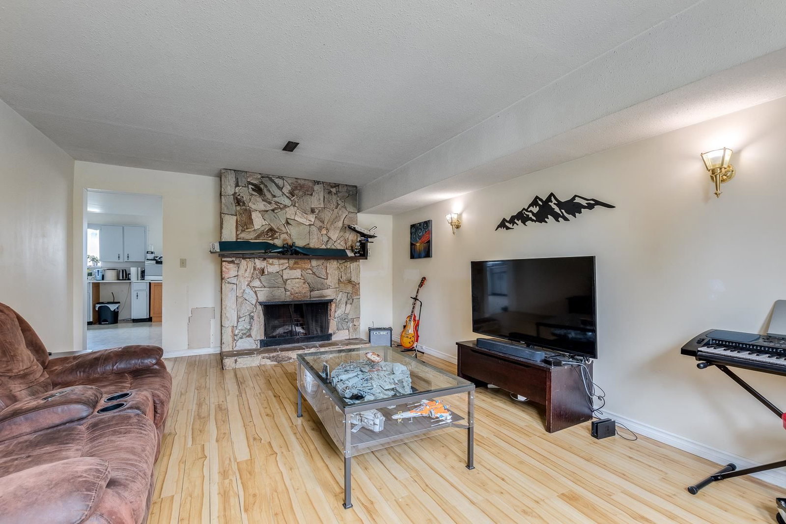 Listing Image 25