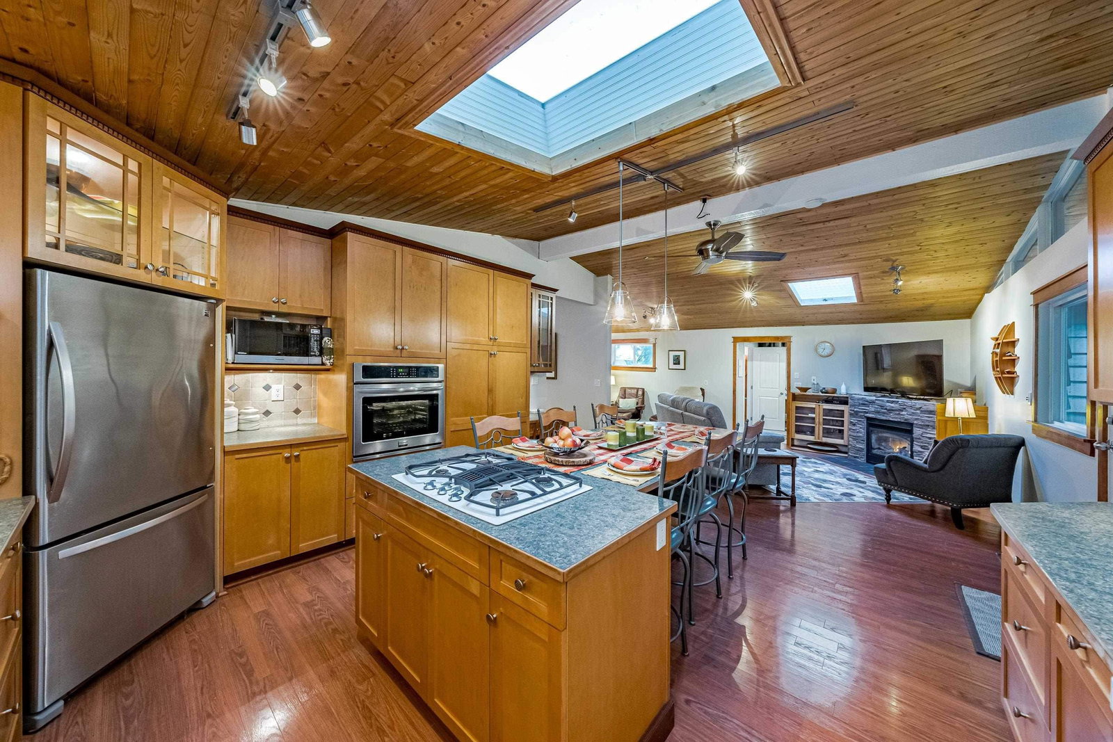Listing Image 9