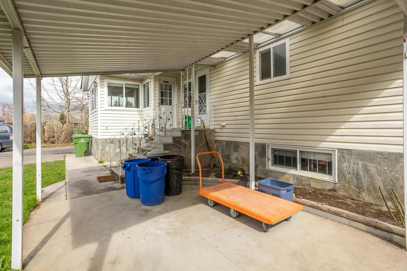 Listing Image 24