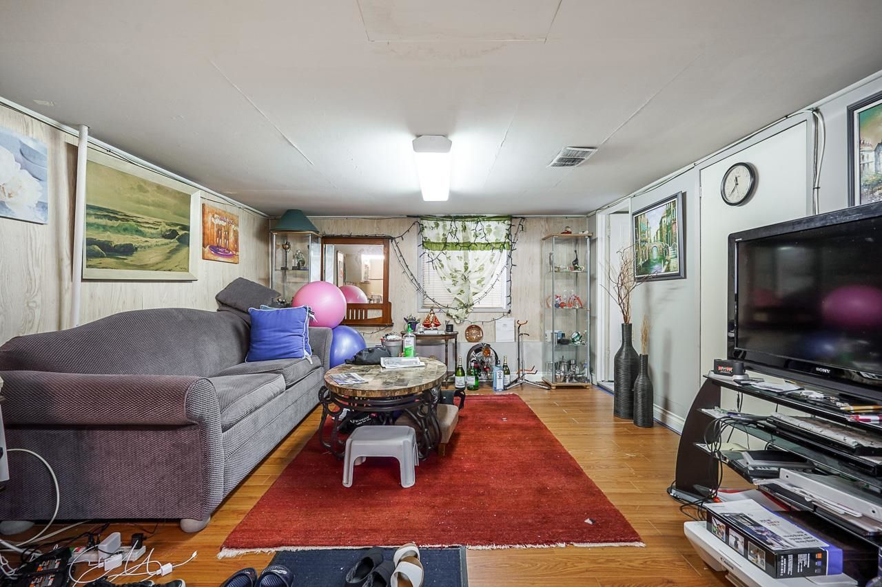 Listing Image 25