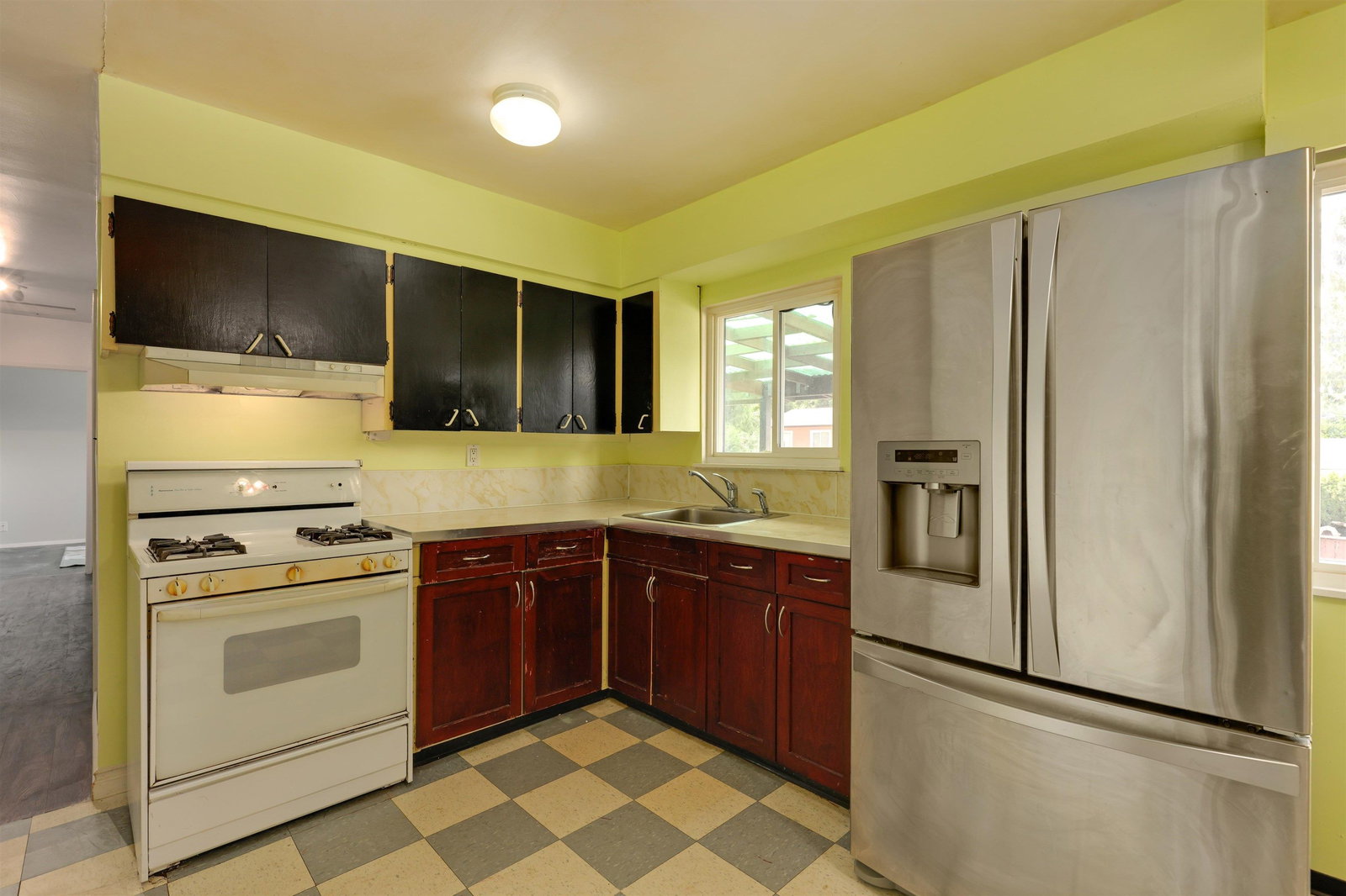 Listing Image 8