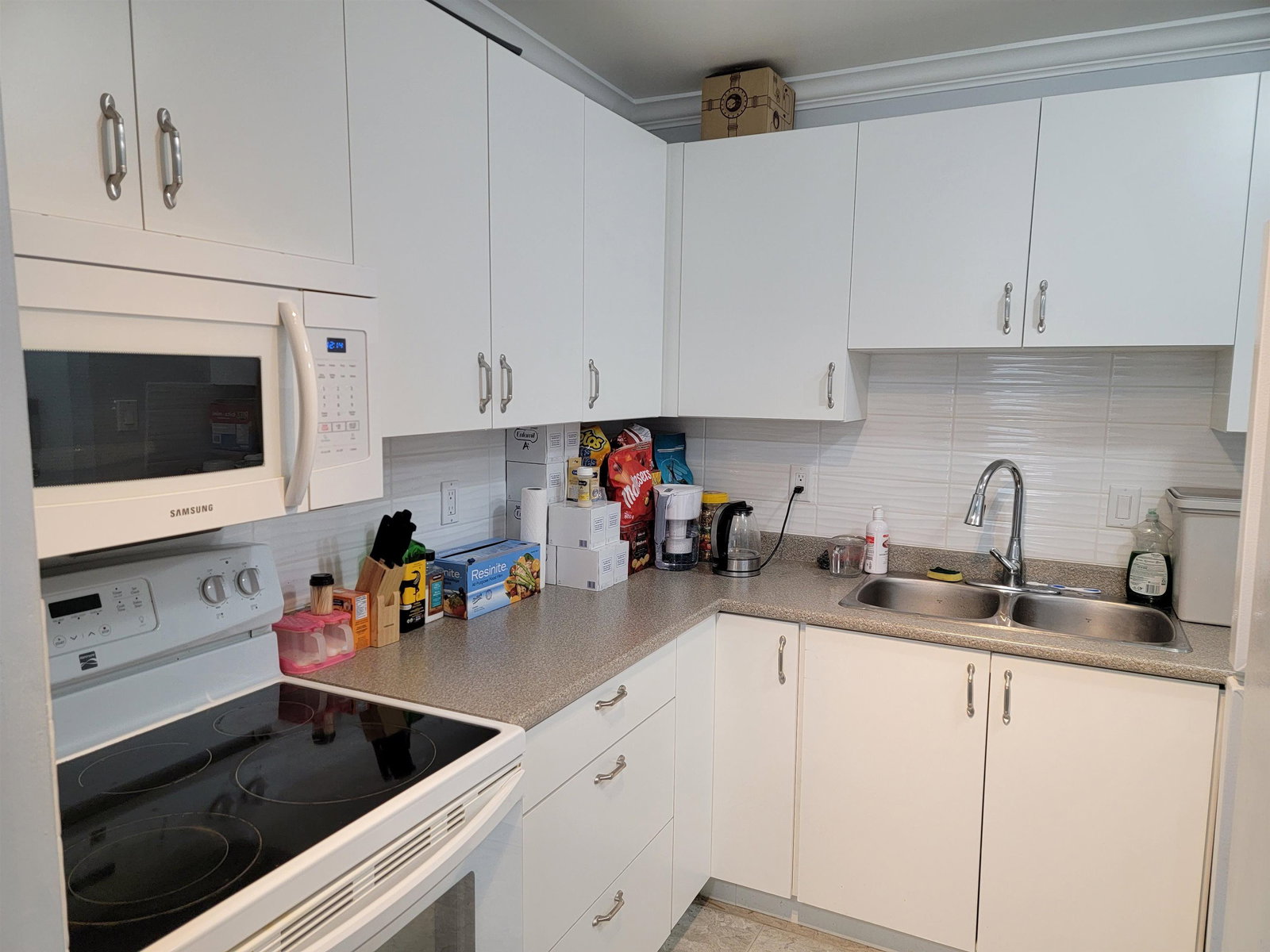 Listing Image 8