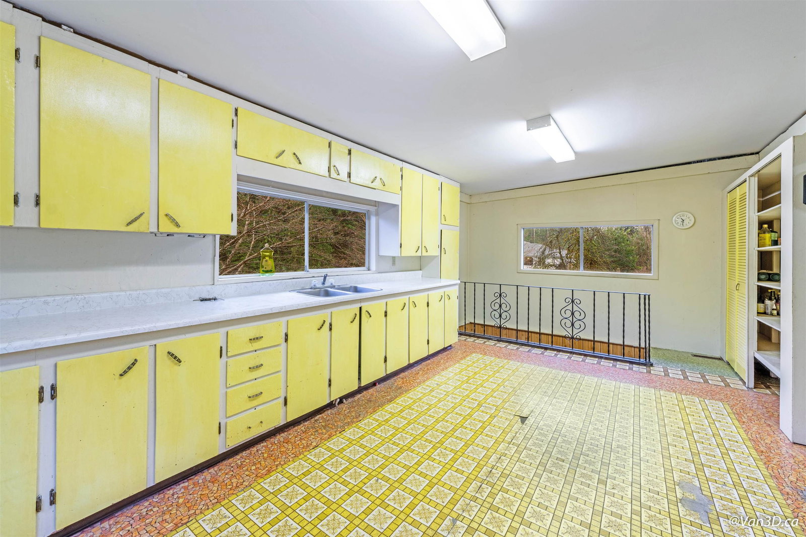 Listing Image 19