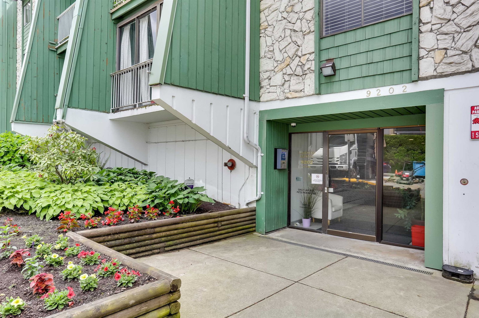 Listing Image 20