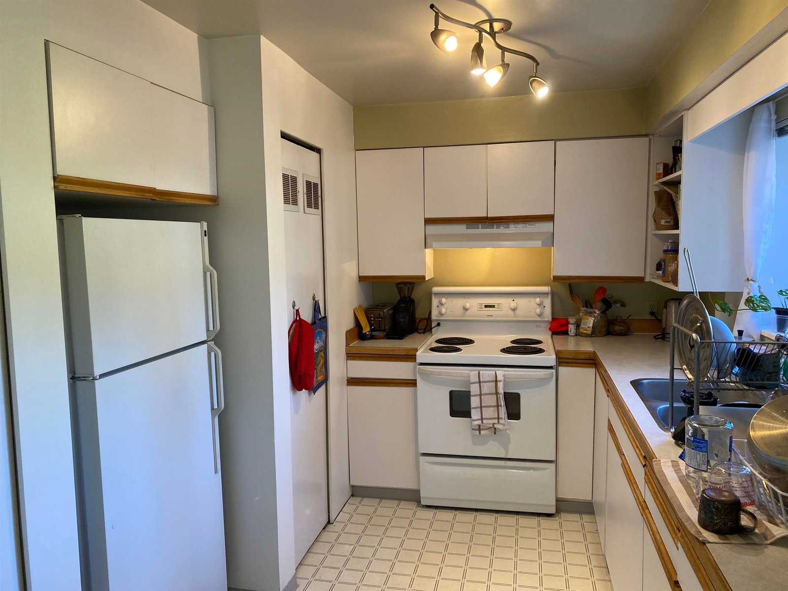 Listing Image 13