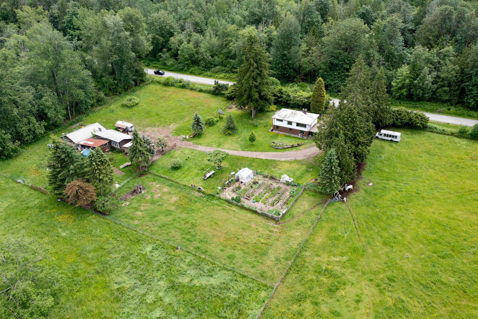 Listing Image 16