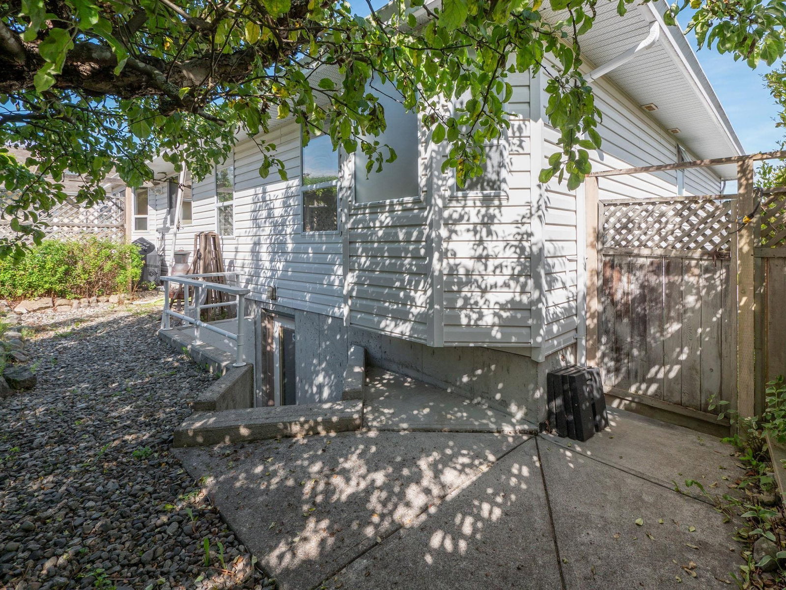 Listing Image 28