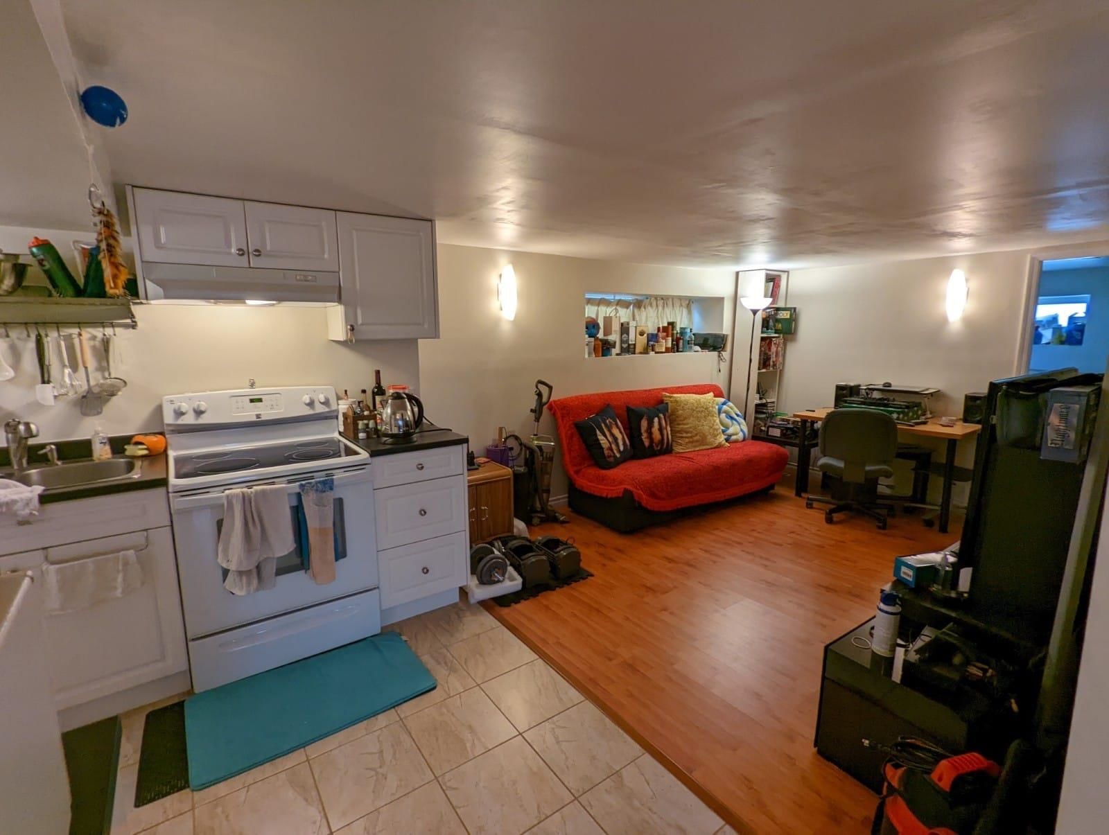 Listing Image 11