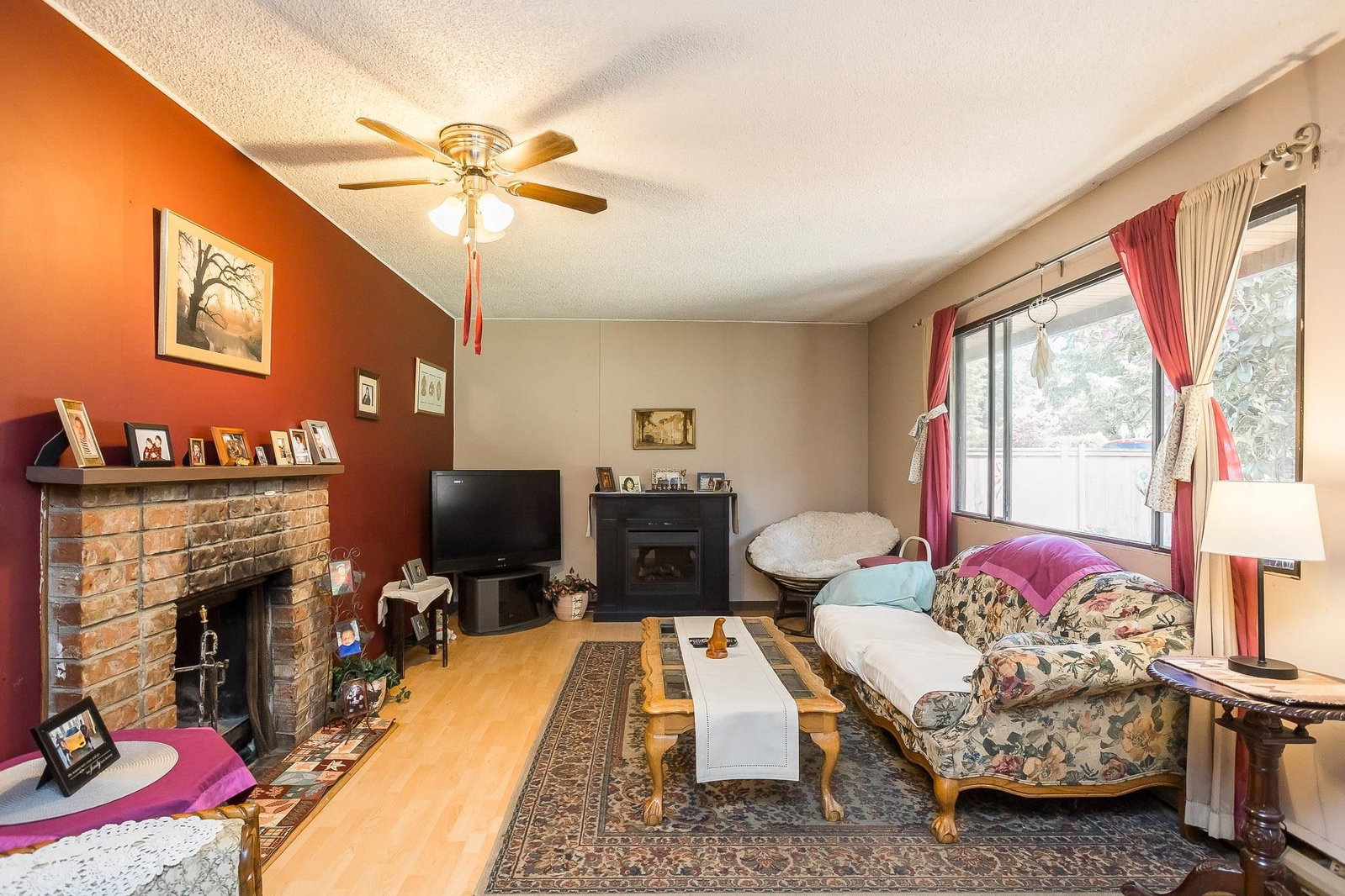 Listing Image 17