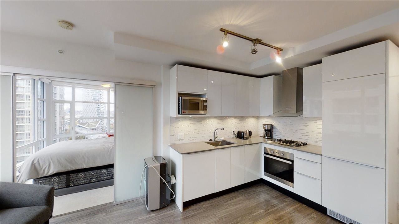 Listing Image 10