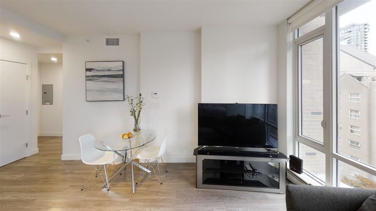 Listing Image 12