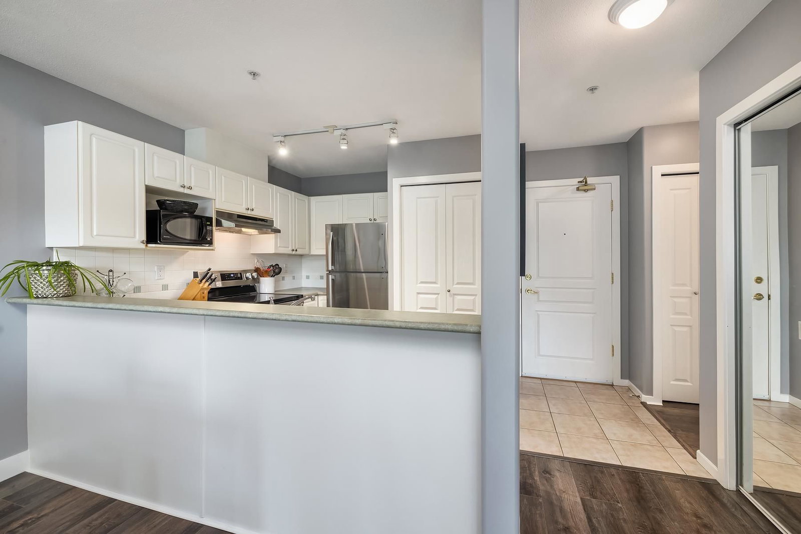 Listing Image 18