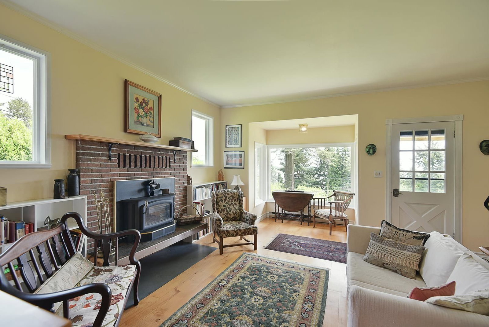 Listing Image 12