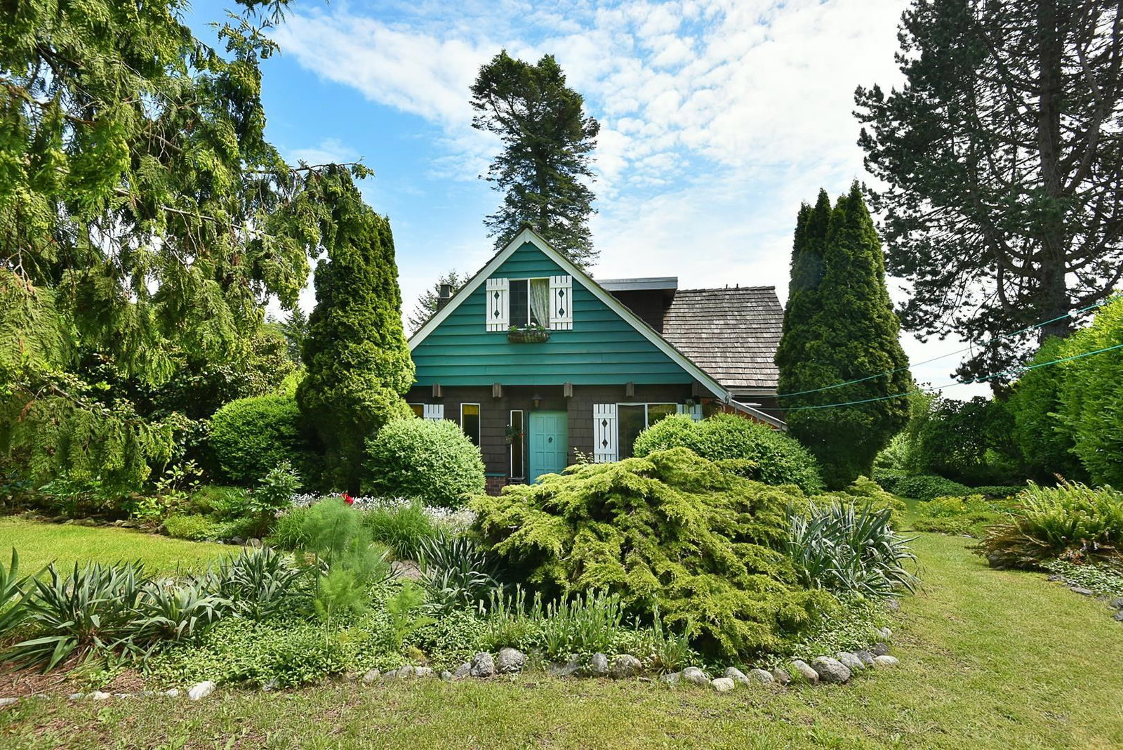 Listing Image 4