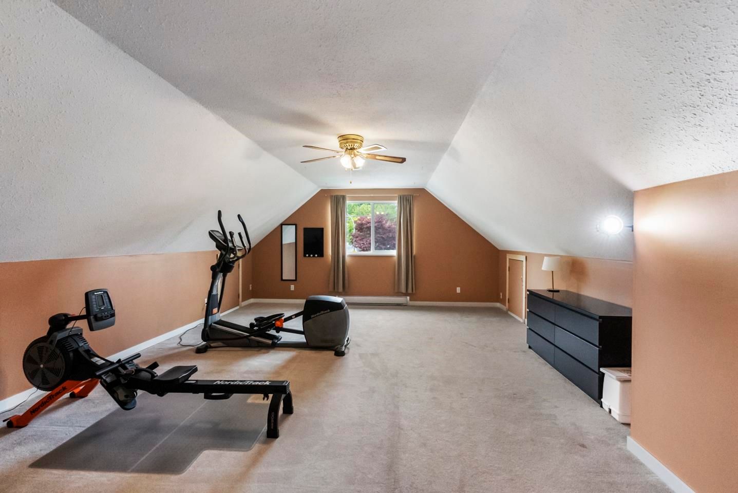 Listing Image 30