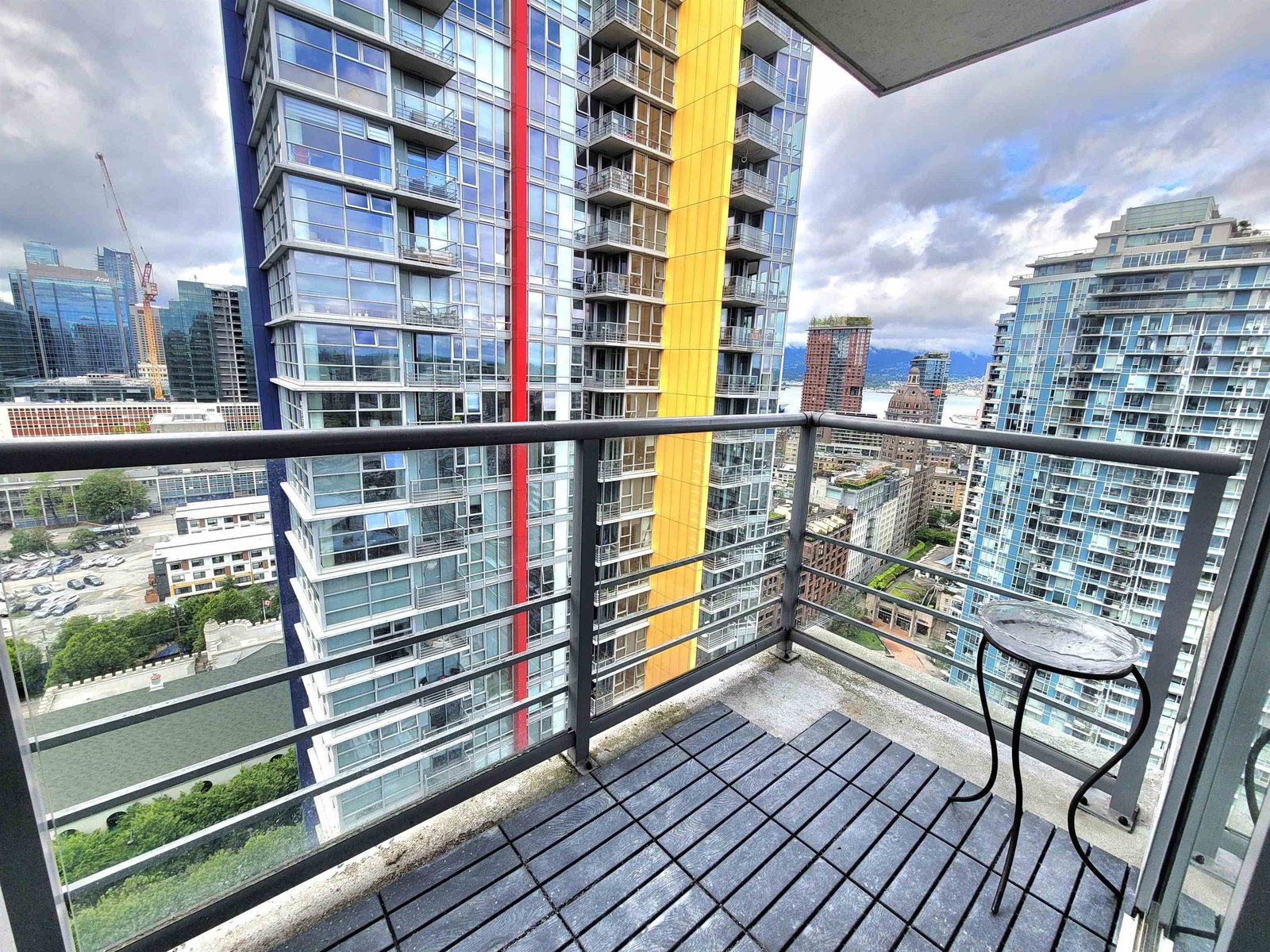 Listing Image 12