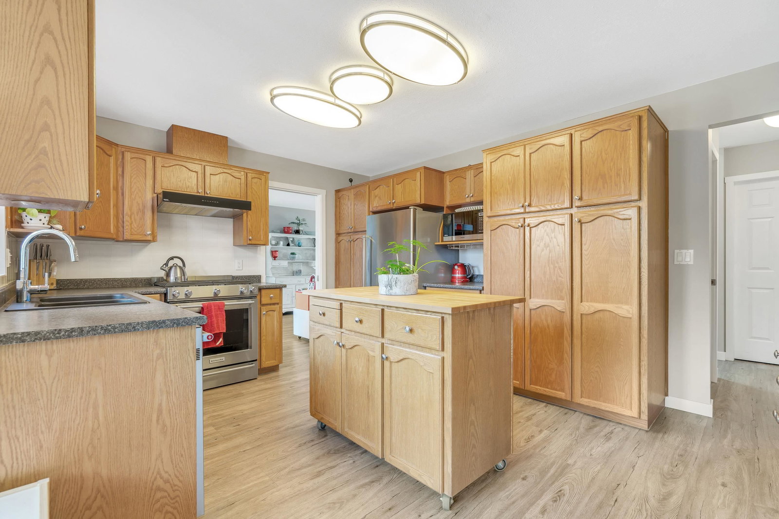 Listing Image 14