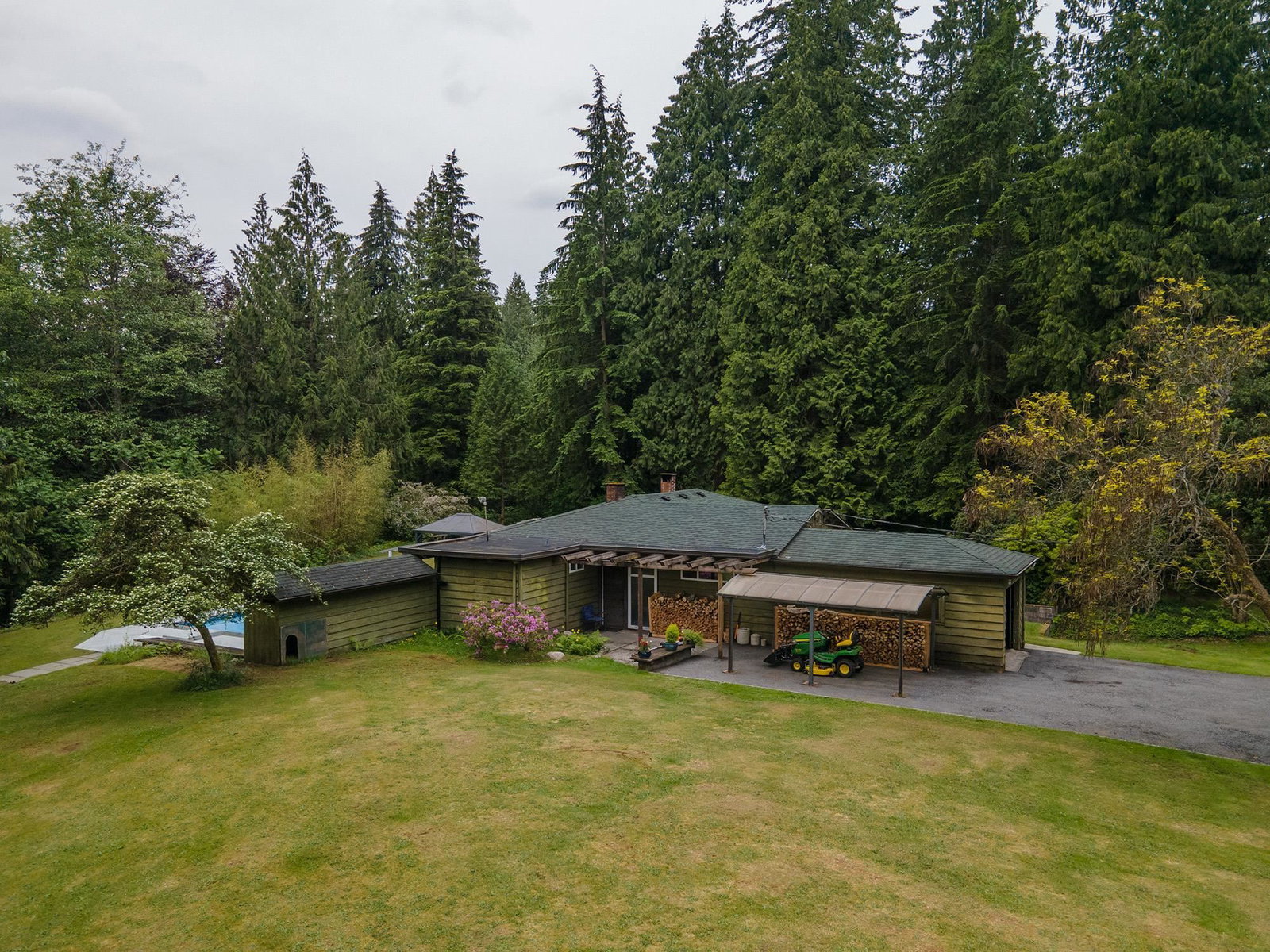 Listing Image 5
