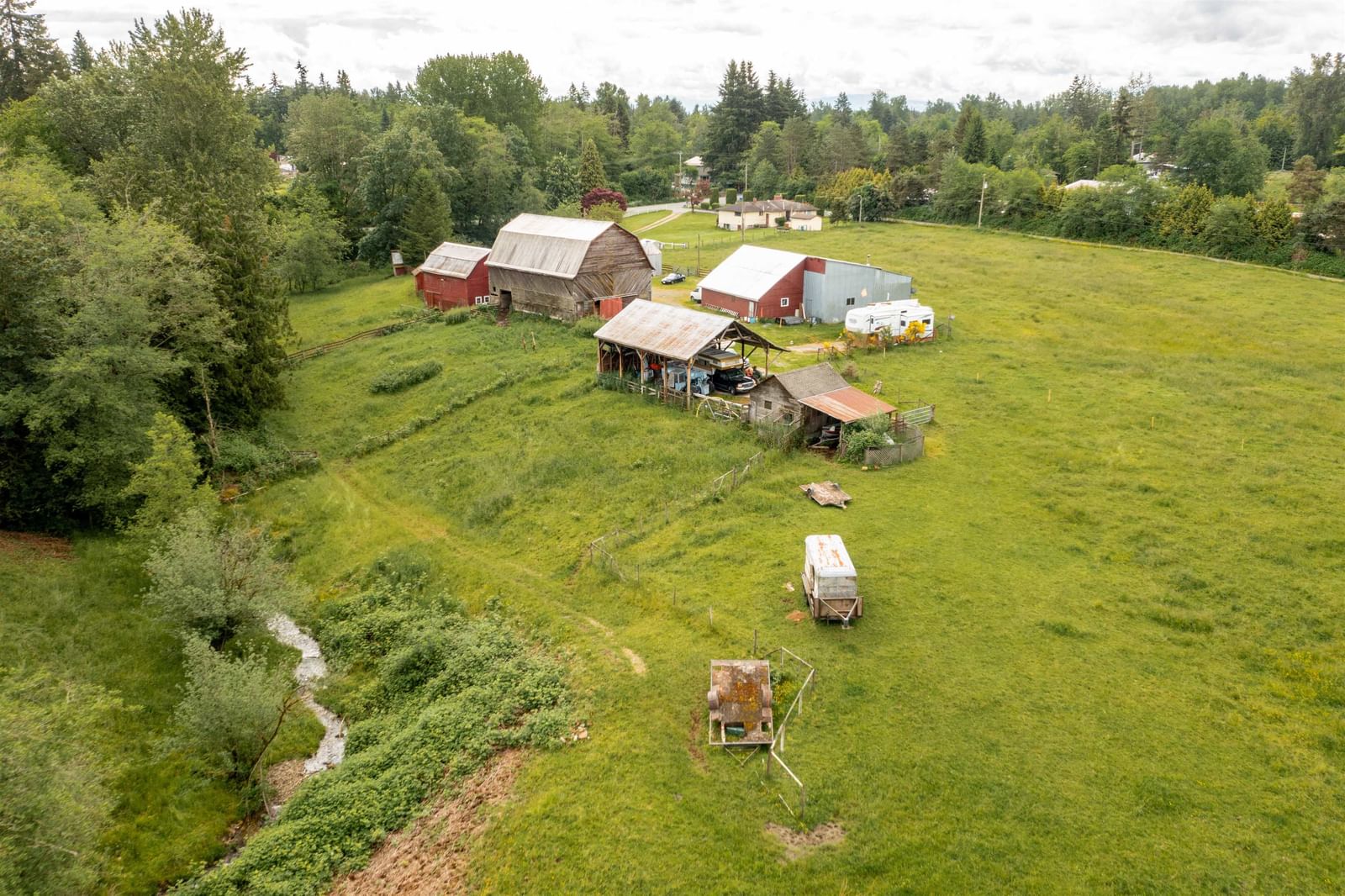 Listing Image 5