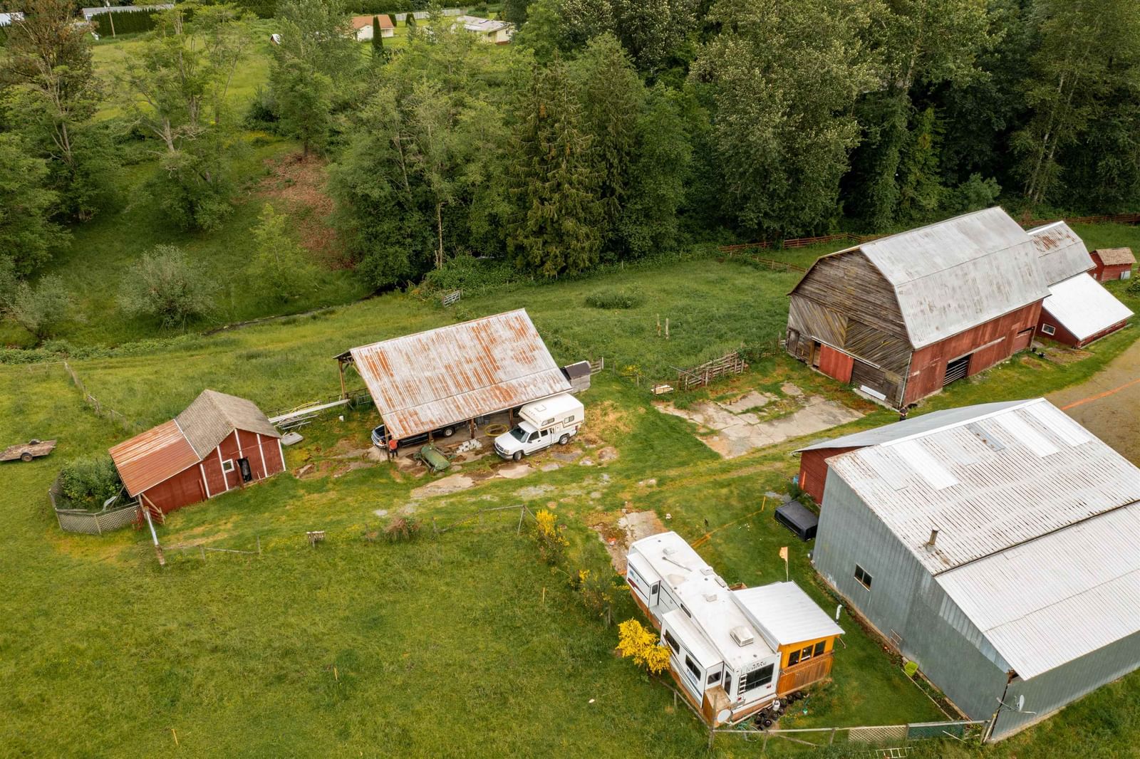 Listing Image 8