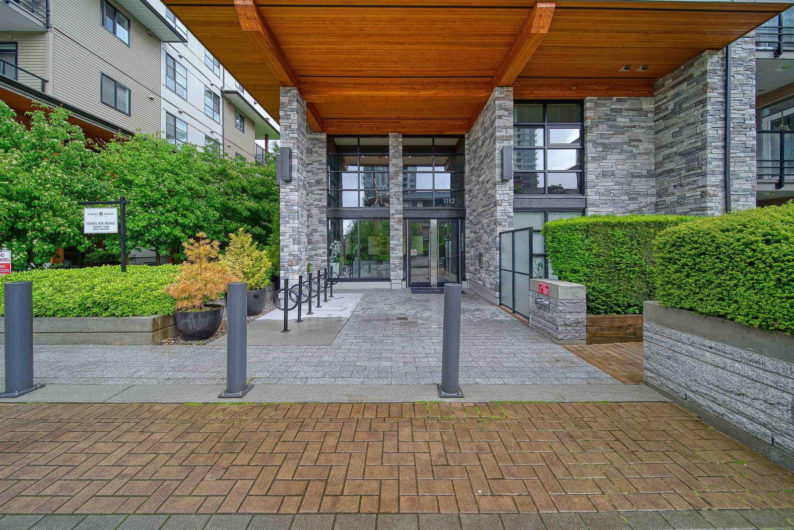 Listing Image 16