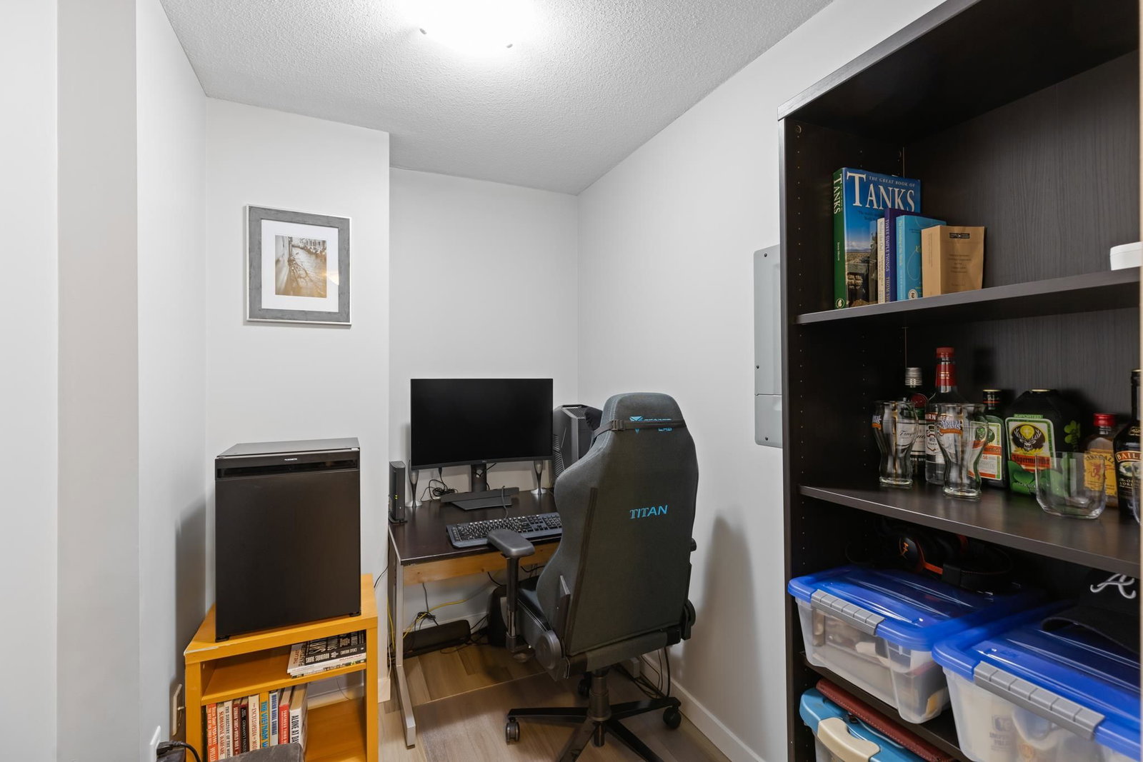 Listing Image 17