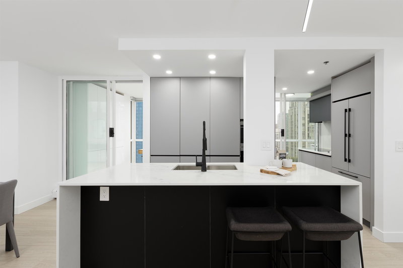 1801 - 289 Drake Street, Vancouver, V6B 5Z5 | Image 3