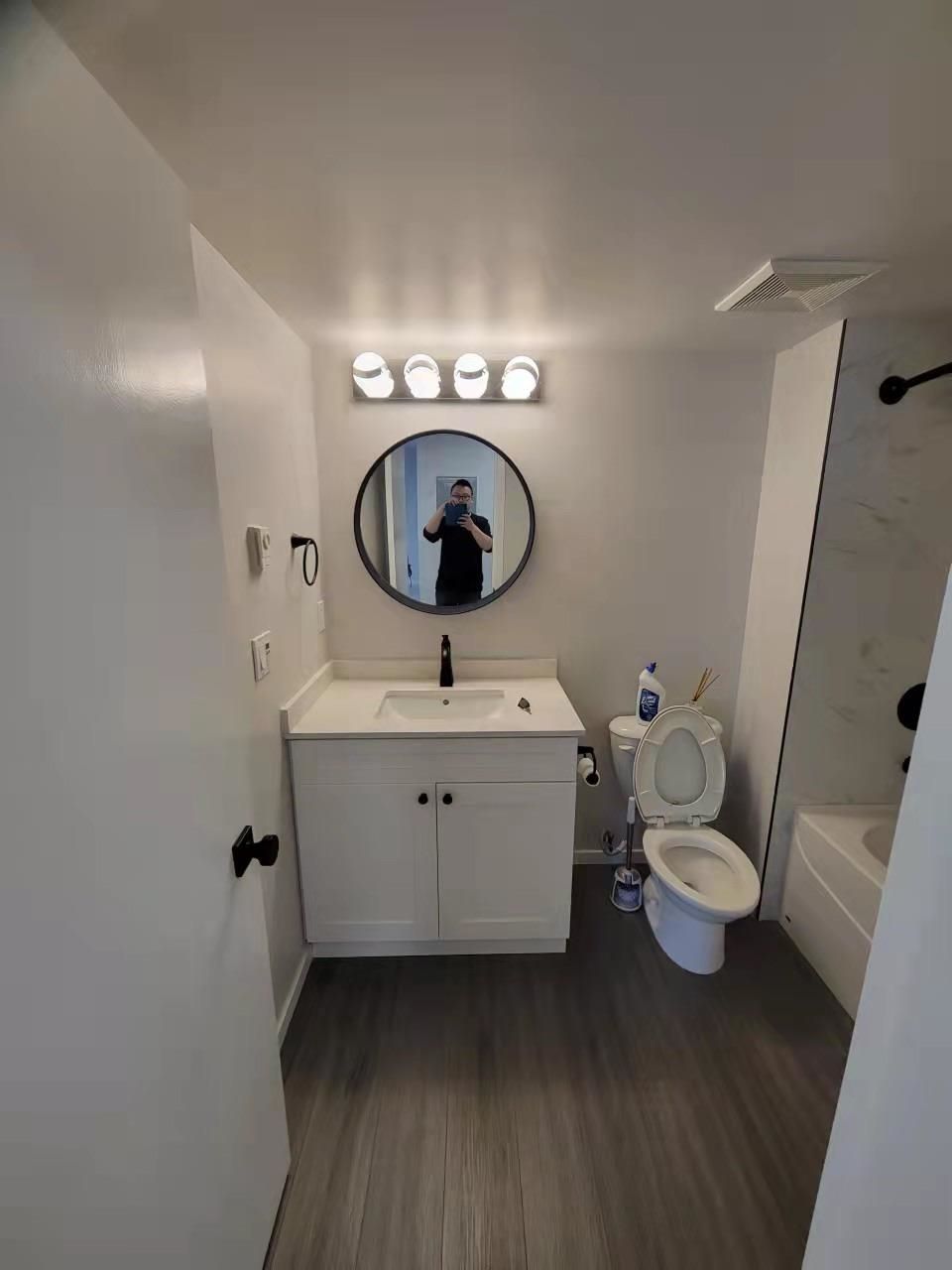 Listing Image 6