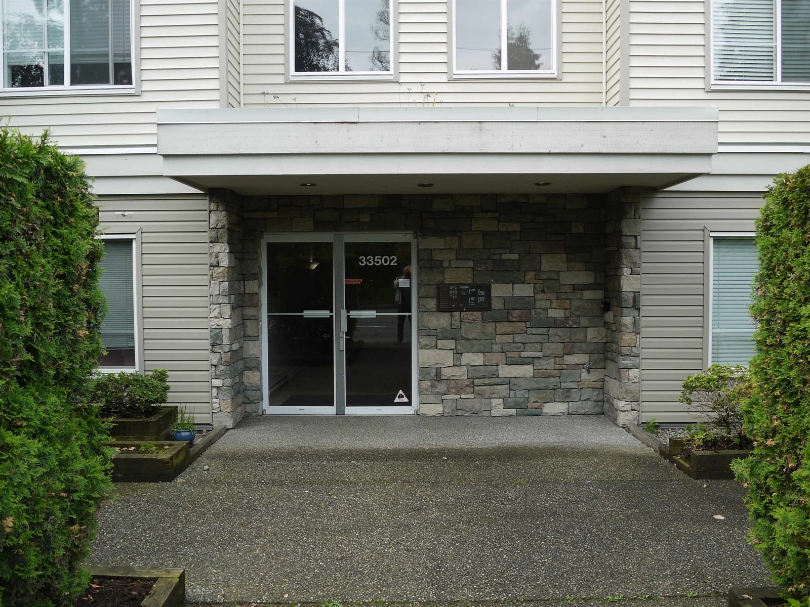 Listing Image 17
