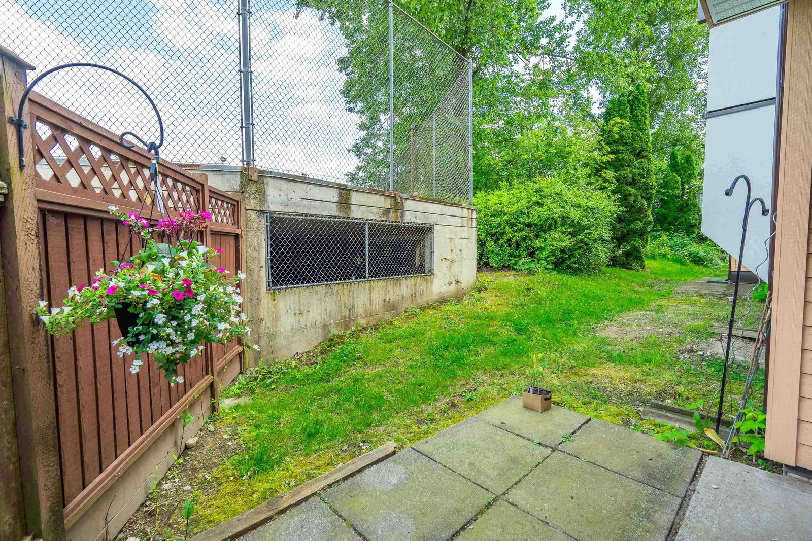 Listing Image 32