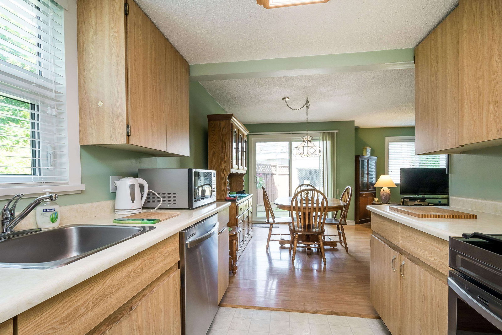 Listing Image 9