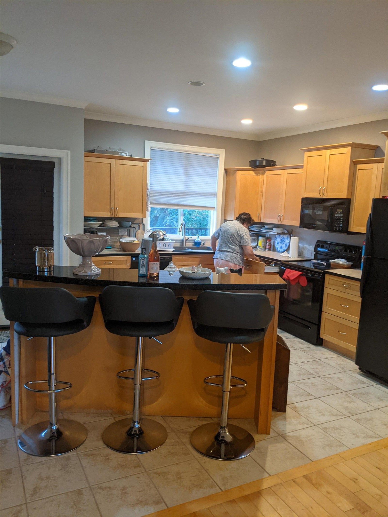 Listing Image 16
