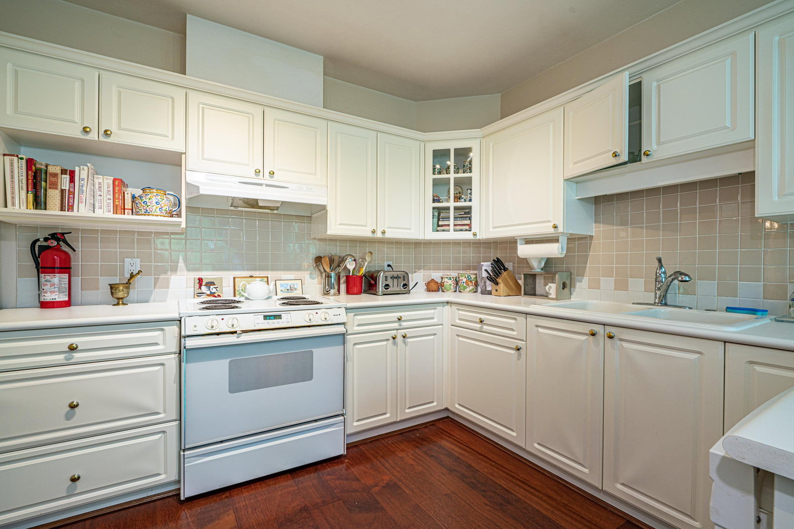 Listing Image 14