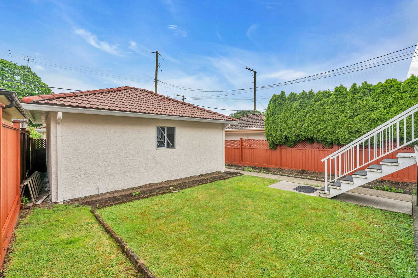 Listing Image 6