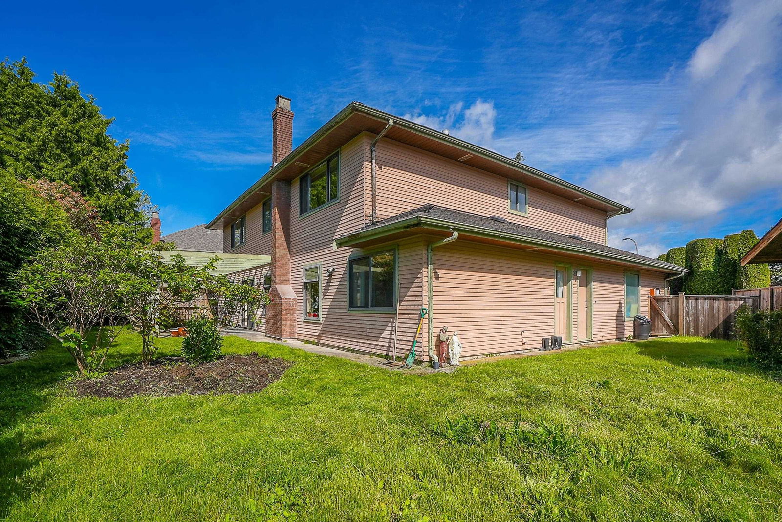 Listing Image 16