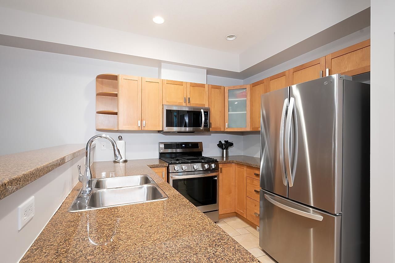 Listing Image 19