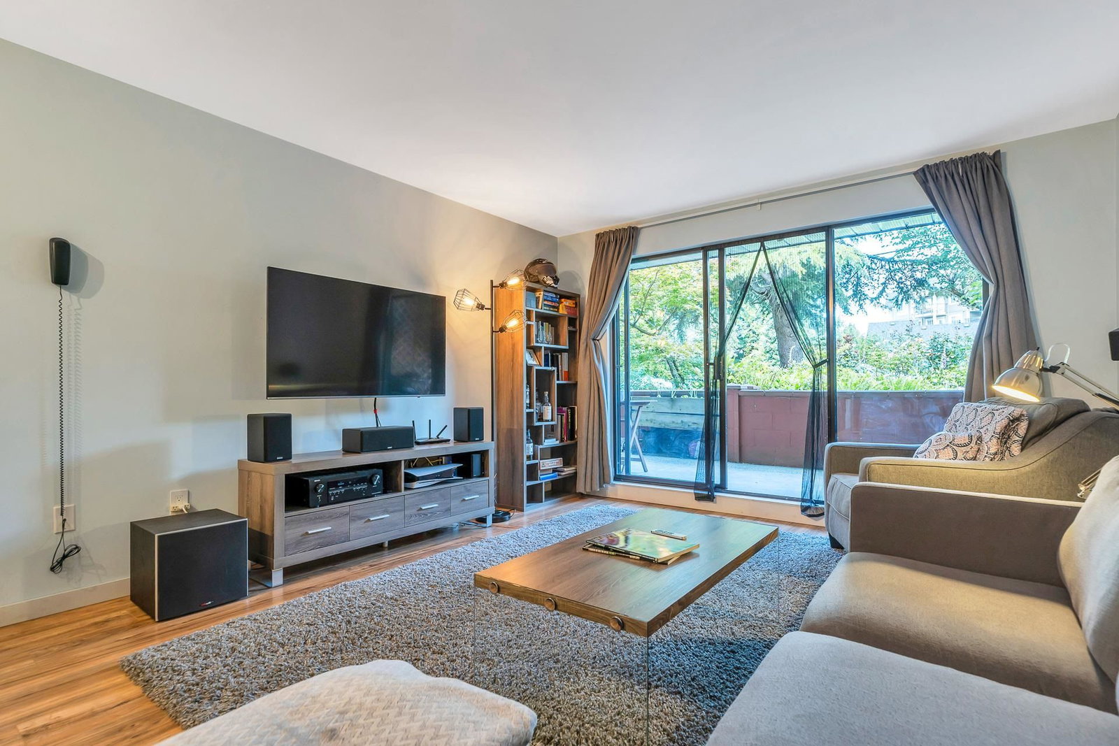 Listing Image 12