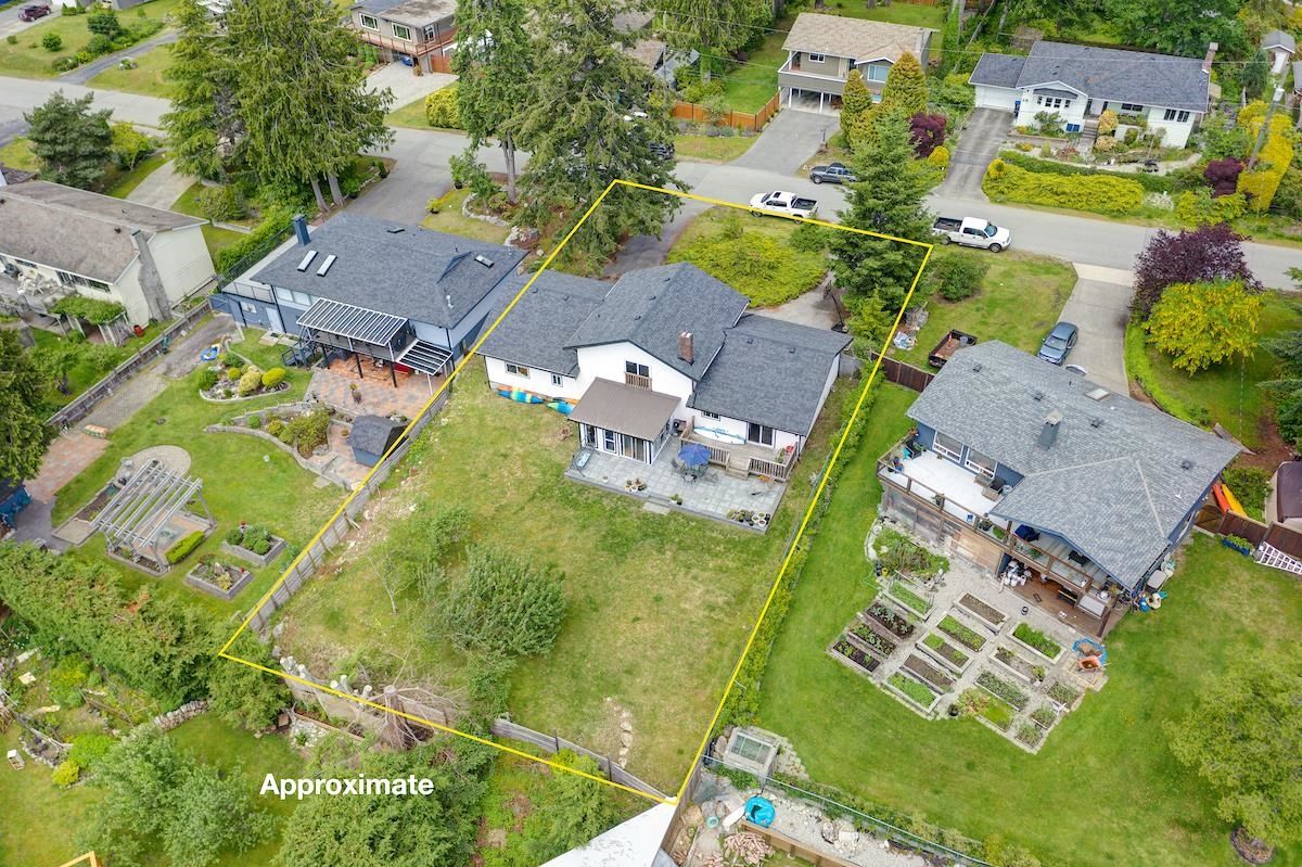 Listing photo 3