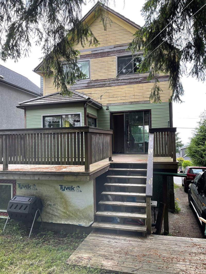 238 28th Street, North Vancouver, V7N 1C2 | Image 2