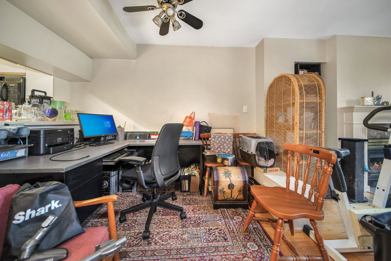 Listing Image 11