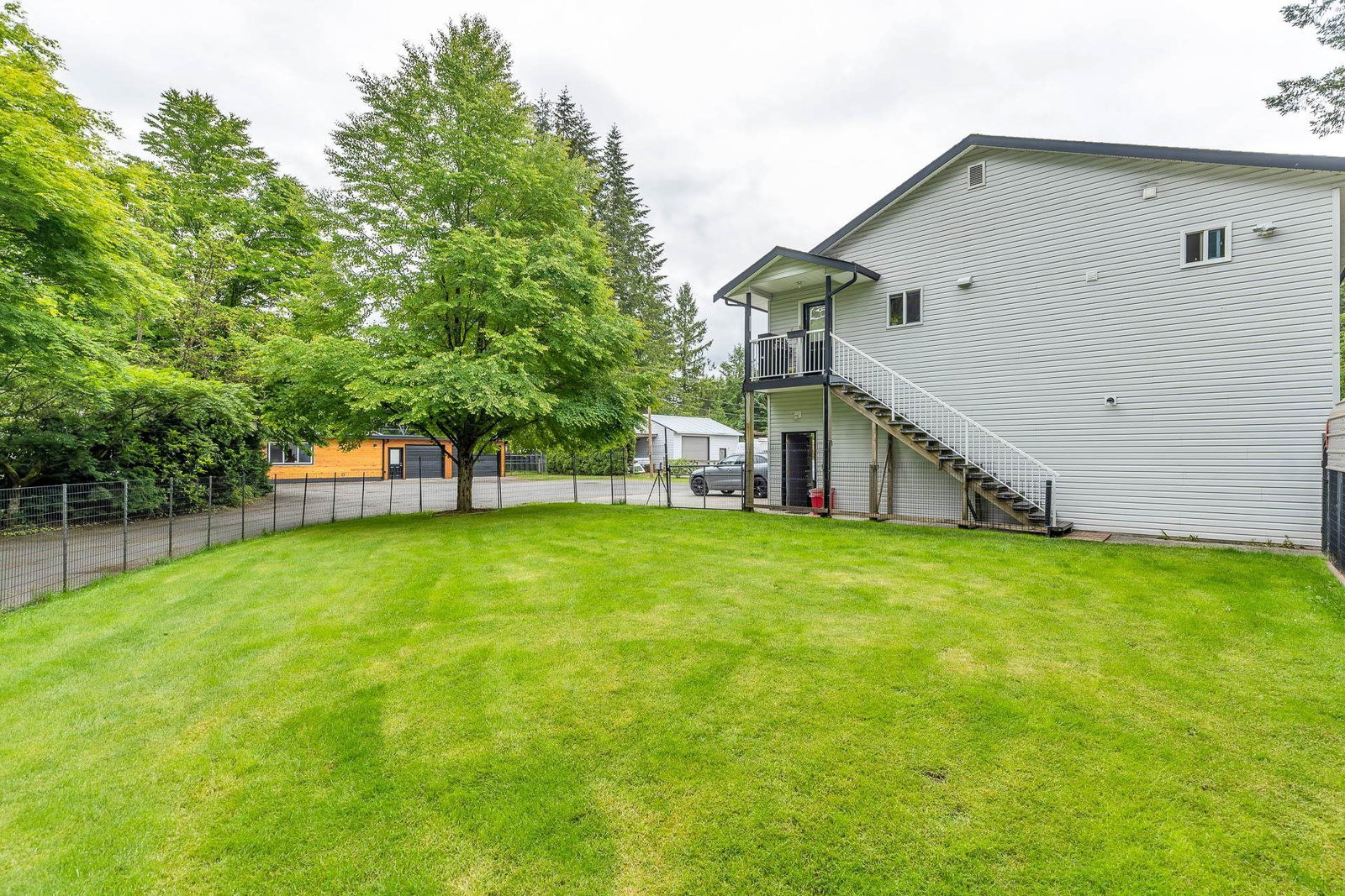 Listing Image 27
