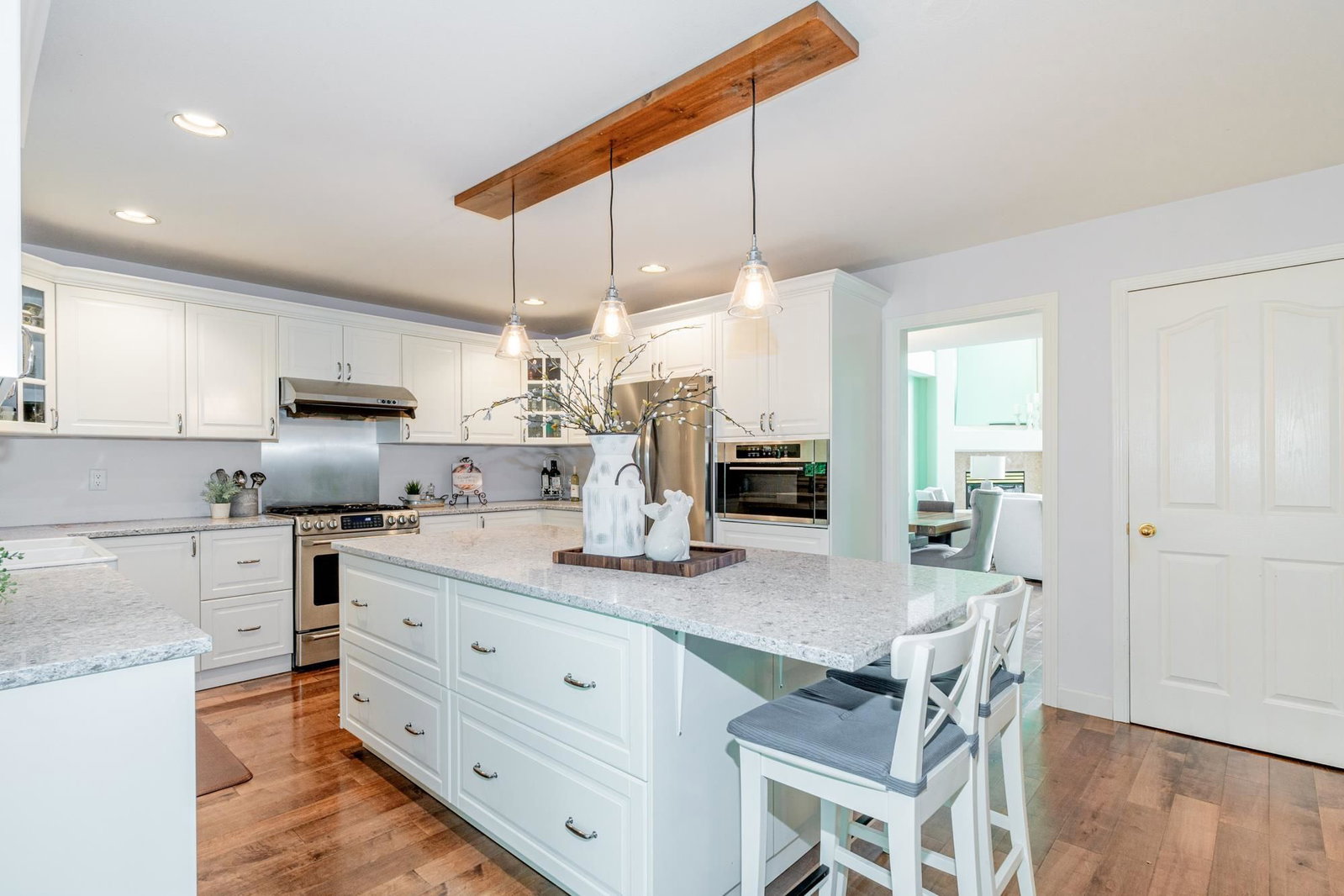 Listing Image 15