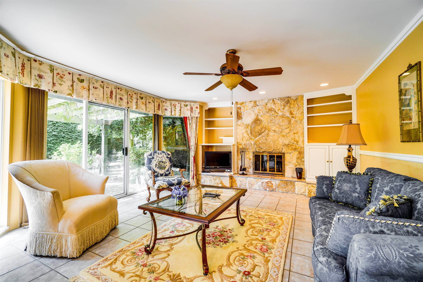 Listing Image 11