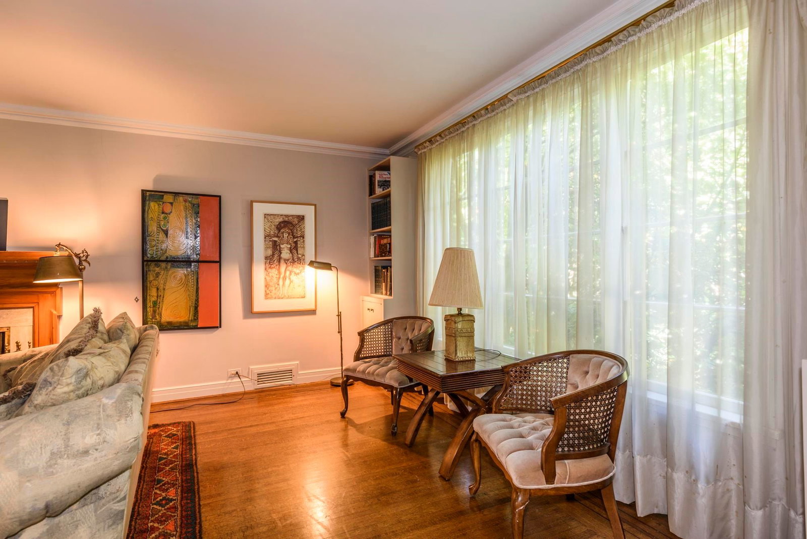 Listing Image 11