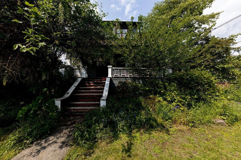 364 14th Street, North Vancouver, V7L 2N6 | Image 2