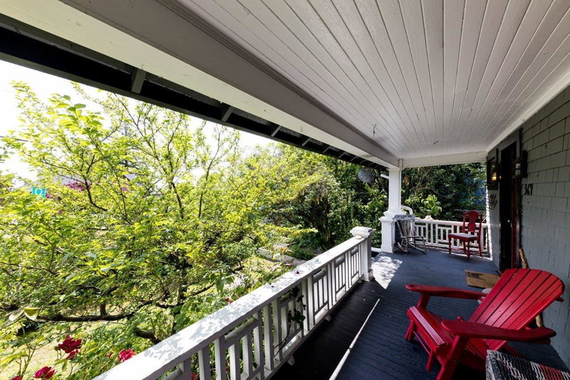 364 14th Street, North Vancouver, V7L 2N6 | Image 3