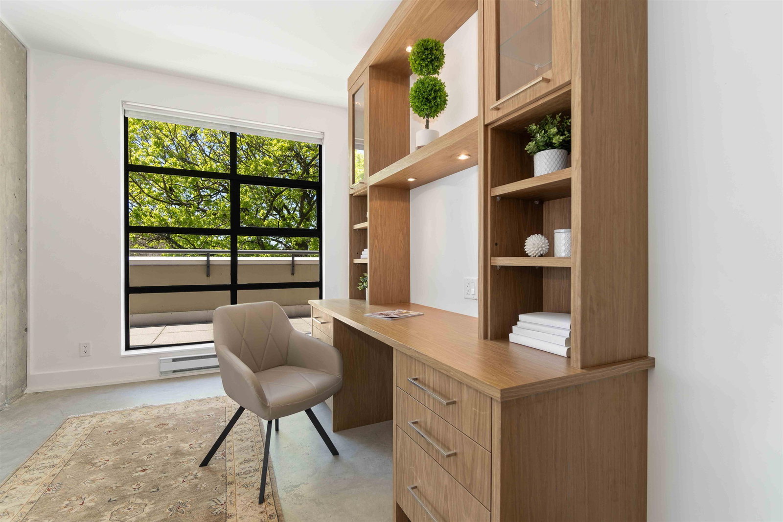 Listing Image 12