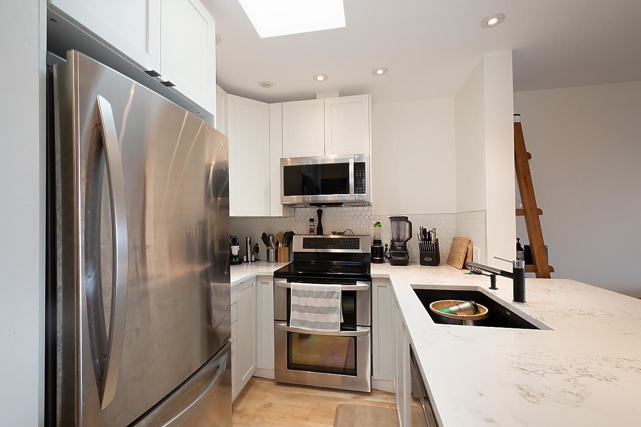 Listing Image 19