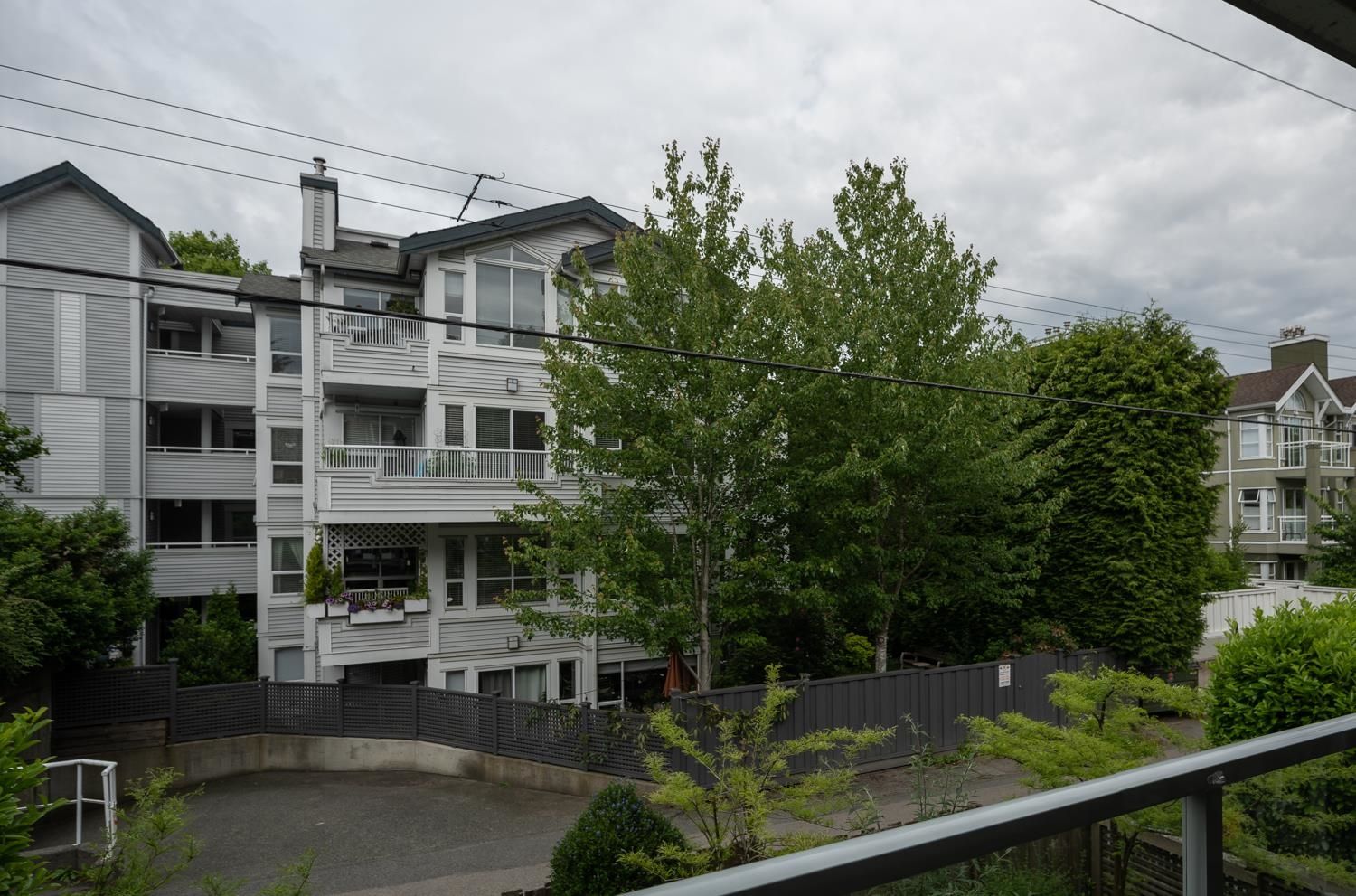 Listing Image 14